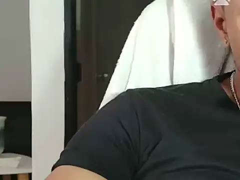 Snapshot of juniorguty chatting on 19, 2, 2025 juniorguty online show from 19, 2, 2025