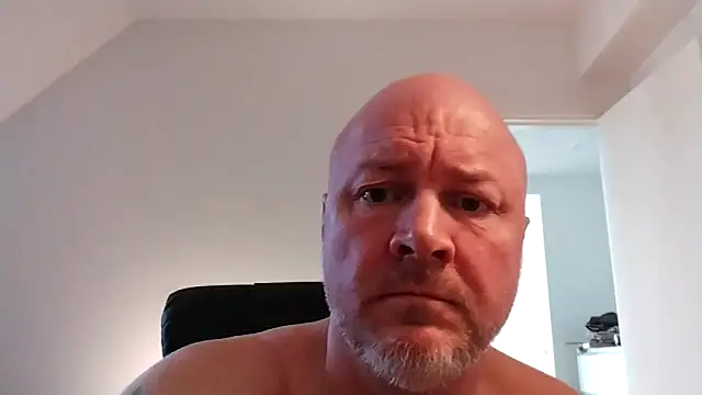 Snapshot of Lucifer29cm chatting on 1, 3, 2025 Lucifer29cm online show from 1, 3, 2025