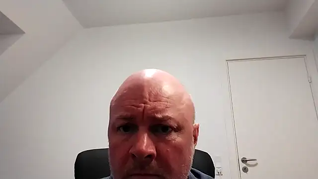 Snapshot of Lucifer29cm chatting on 3, 3, 2025 Lucifer29cm online show from 3, 3, 2025