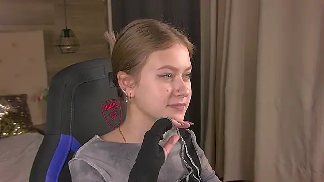 EveMundie online show from 15, 2, 2025