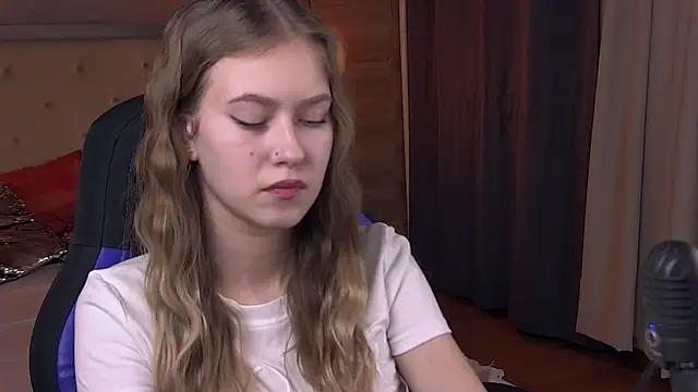 EveMundie online show from 21, 2, 2025