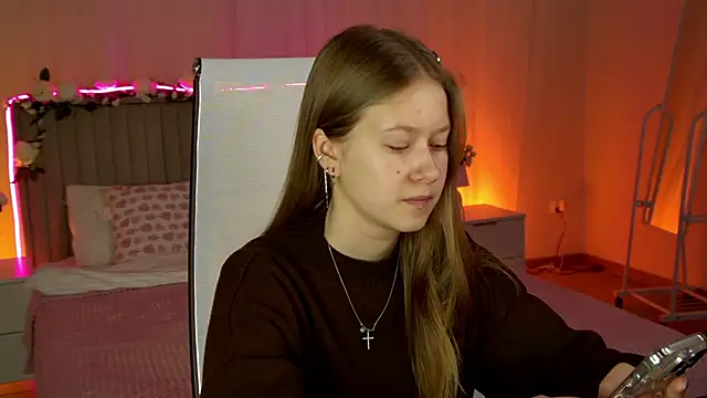 EveMundie online show from 12, 2, 2026