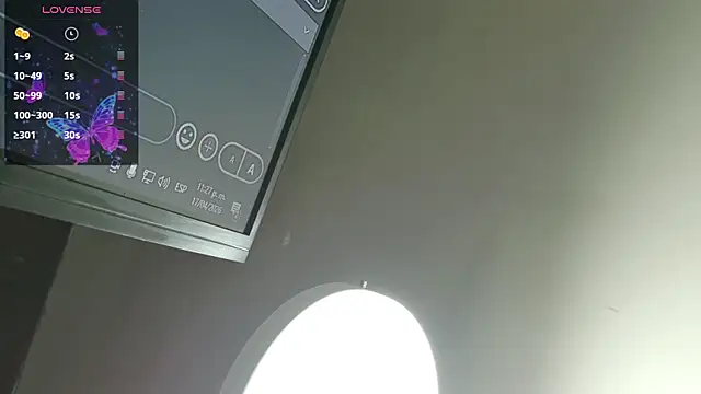 Snapshot of AnahisBennett chatting on 18, 4, 2026 AnahisBennett online show from 18, 4, 2026