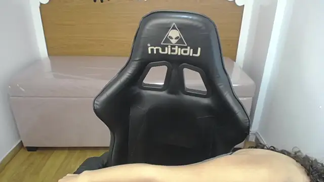 danatella a online show from 23, 9, 2025