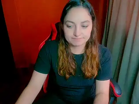 Snapshot of Daianna_m_ chatting on 21, 4, 2026 Daianna m online show from 21, 4, 2026