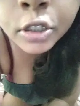 Snapshot of SLbeaty chatting on 9, 4, 2026 SLbeaty online show from 9, 4, 2026