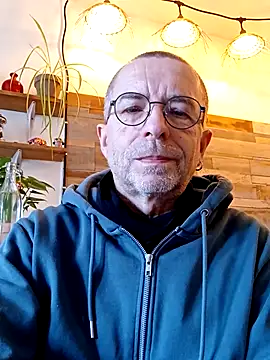 Xavspank2 online show from 18, 2, 2026