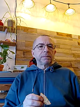 Xavspank2 online show from 3, 3, 2026