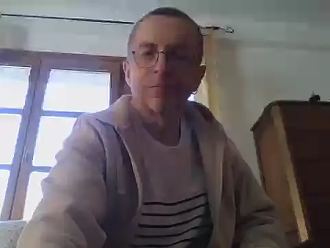 Snapshot of Xavspank2 chatting on 5, 4, 2026 Xavspank2 online show from 5, 4, 2026