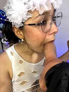 Emma Winslow online show from 22, 11, 2025