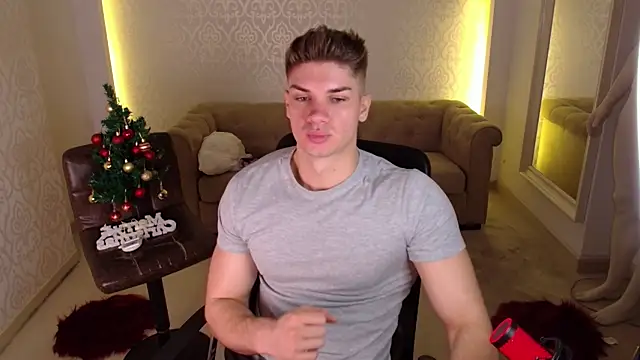 Snapshot of MaxKaiden chatting on 3, 12, 2025 MaxKaiden online show from 3, 12, 2025