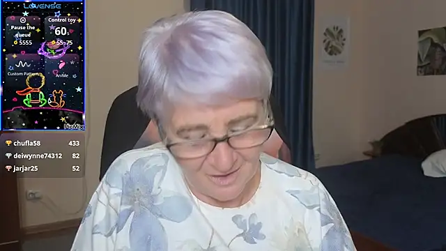 Sandra Snowflake online show from 6, 10, 2025