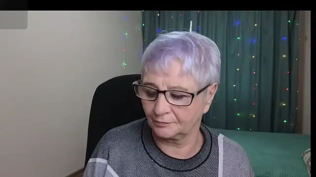 Sandra Snowflake online show from 5, 11, 2025