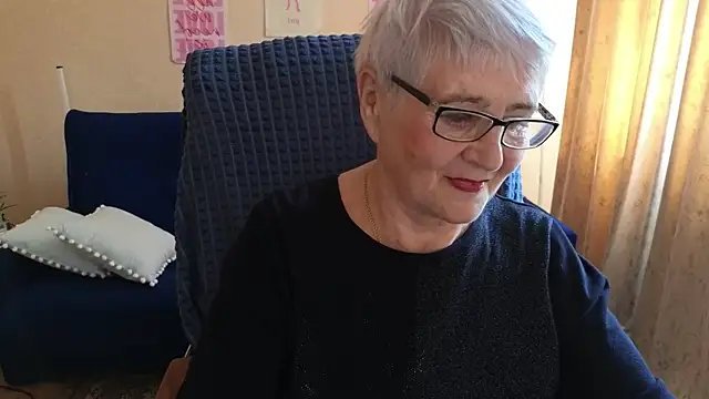 Snapshot of Sandra_Snowflake chatting on 1, 6, 2026 Sandra Snowflake online show from 1, 6, 2026