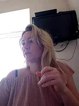 Snapshot of Mary888x chatting on 16, 2, 2025 Mary888x online show from 16, 2, 2025