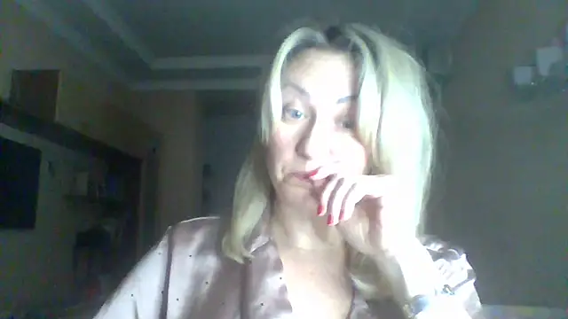 Snapshot of Mary888x chatting on 2, 3, 2025 Mary888x online show from 2, 3, 2025