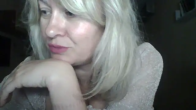 Snapshot of Mary888x chatting on 20, 9, 2025 Mary888x online show from 20, 9, 2025