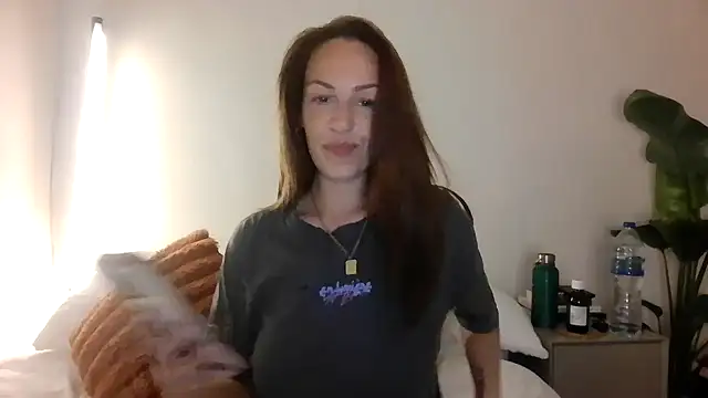 Snapshot of Edenfox- chatting on 7, 3, 2026 Edenfox- online show from 7, 3, 2026