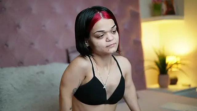 Snapshot of MaiaMini chatting on 15, 12, 2025 MaiaMini online show from 15, 12, 2025