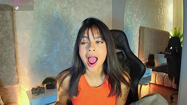 Snapshot of katia_foxxx_ chatting on 26, 6, 2026 katia foxxx online show from 26, 6, 2026
