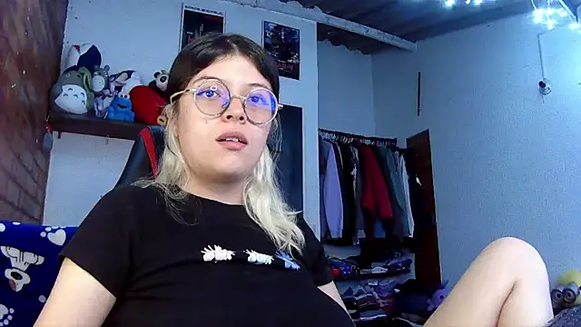 Snapshot of Emily__katz chatting on 17, 3, 2025 Emily katz online show from 17, 3, 2025