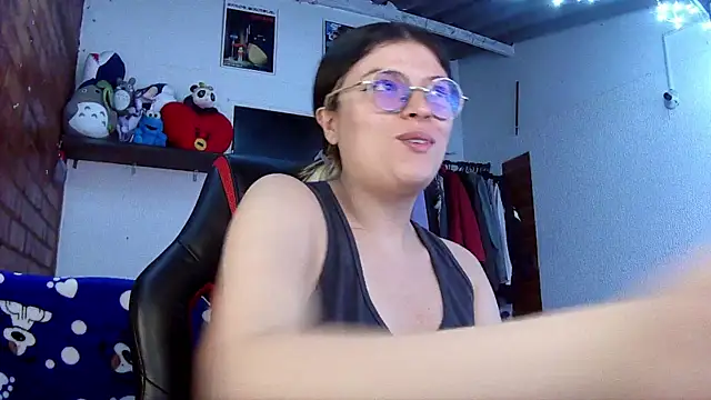 Snapshot of Emily__katz chatting on 18, 3, 2025 Emily katz online show from 18, 3, 2025