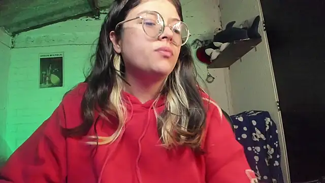 Snapshot of Emily__katz chatting on 22, 9, 2025 Emily katz online show from 22, 9, 2025