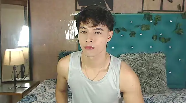 LiamAndrewzz online show from 9, 3, 2025