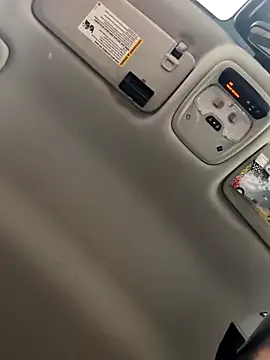 QueenM3 online show from 8, 4, 2026