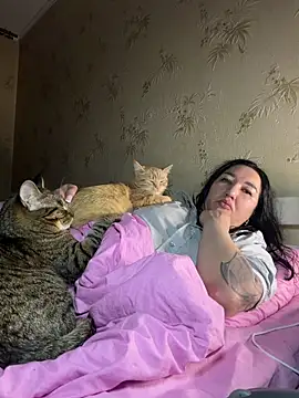 Naughtbaby 2025 online show from 17, 4, 2026