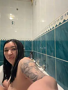 Naughtbaby 2025 online show from 17, 7, 2026