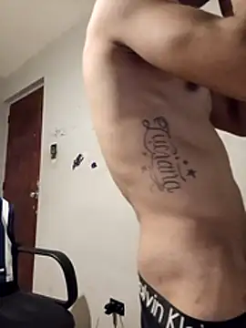 Snapshot of LeonRoots chatting on 28, 3, 2026 LeonRoots online show from 28, 3, 2026