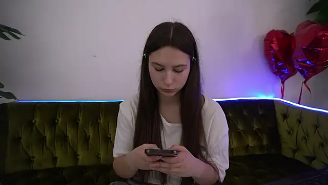 Snapshot of PaigePrado chatting on 7, 3, 2025 PaigePrado online show from 7, 3, 2025