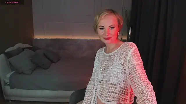 Snapshot of Sandra_Kind chatting on 7, 3, 2025 Sandra Kind online show from 7, 3, 2025