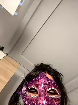 Snapshot of Roroo002 chatting on 27, 9, 2025 Roroo002 online show from 27, 9, 2025