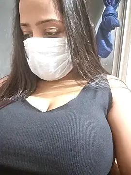 COZY ROZI online show from 1, 12, 2025