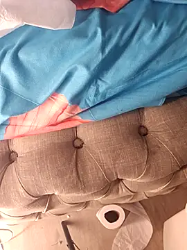 Snapshot of Louna45dv chatting on 24, 2, 2025 Louna45dv online show from 24, 2, 2025