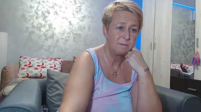 RosesandLillies online show from 25, 1, 2025