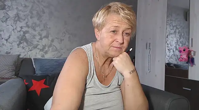 RosesandLillies online show from 19, 2, 2025