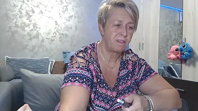 RosesandLillies online show from 28, 11, 2025