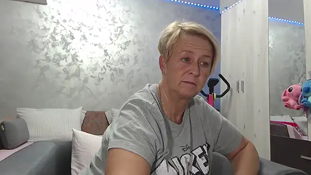 RosesandLillies online show from 12, 4, 2026