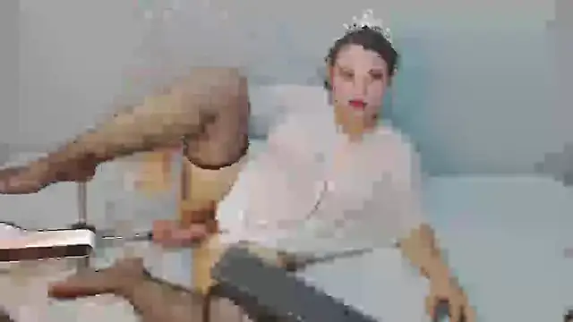 Snapshot of kattyloveless chatting on 8, 10, 2025 kattyloveless online show from 8, 10, 2025