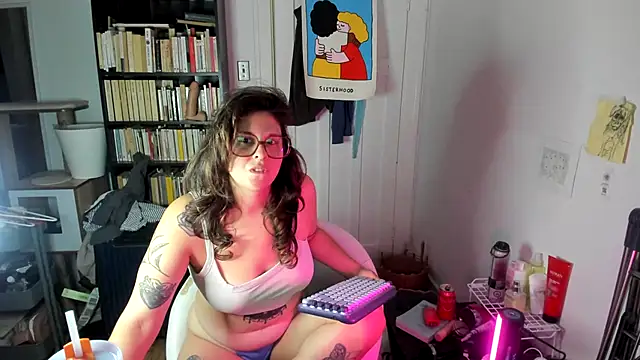 Snapshot of Rosiee69_ chatting on 29, 9, 2025 Rosiee69  online show from 29, 9, 2025