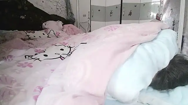 hebe-02 online show from 28, 11, 2025