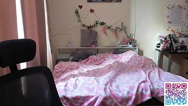 Snapshot of boozekirs_ chatting on 4, 3, 2026 boozekirs online show from 4, 3, 2026