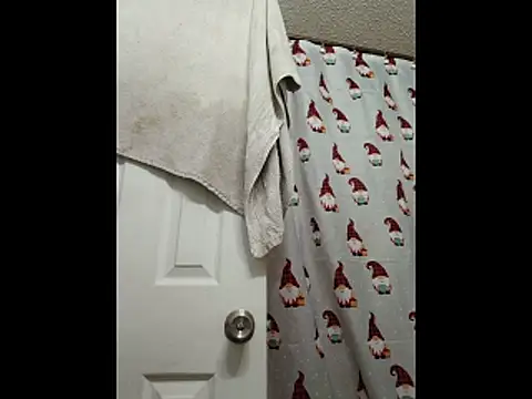 Snapshot of HTXBELLE chatting on 18, 12, 2025 HTXBELLE online show from 18, 12, 2025