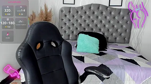 Kath latorre online show from 12, 11, 2025