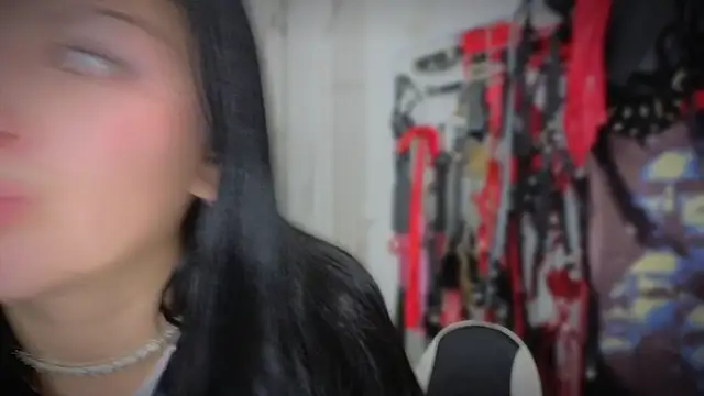 Snapshot of Guxplo_ chatting on 7, 4, 2026 Guxplo online show from 7, 4, 2026