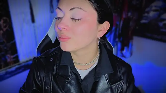 Snapshot of Guxplo_ chatting on 15, 4, 2026 Guxplo online show from 15, 4, 2026