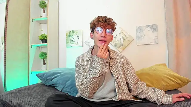 Snapshot of iiangel_ chatting on 30, 10, 2025 iiangel online show from 30, 10, 2025